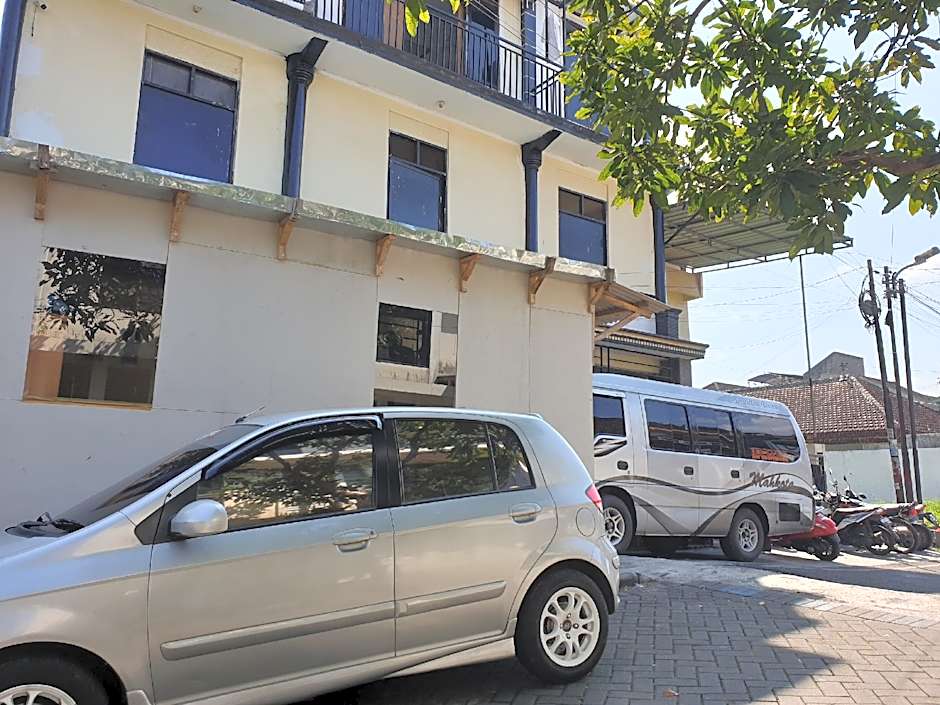 OYO Life 92622 Jatiluhur Kost Syariah