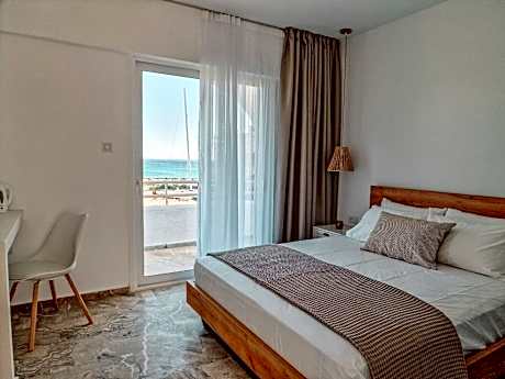 Double Room with Balcony and Sea View