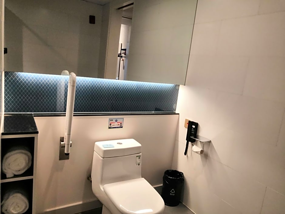 Holiday Inn Express Pinghu, an IHG Hotel