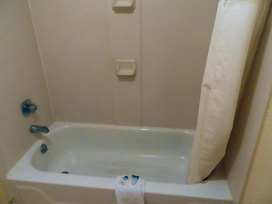 Americas Best Value Inn Evansville East