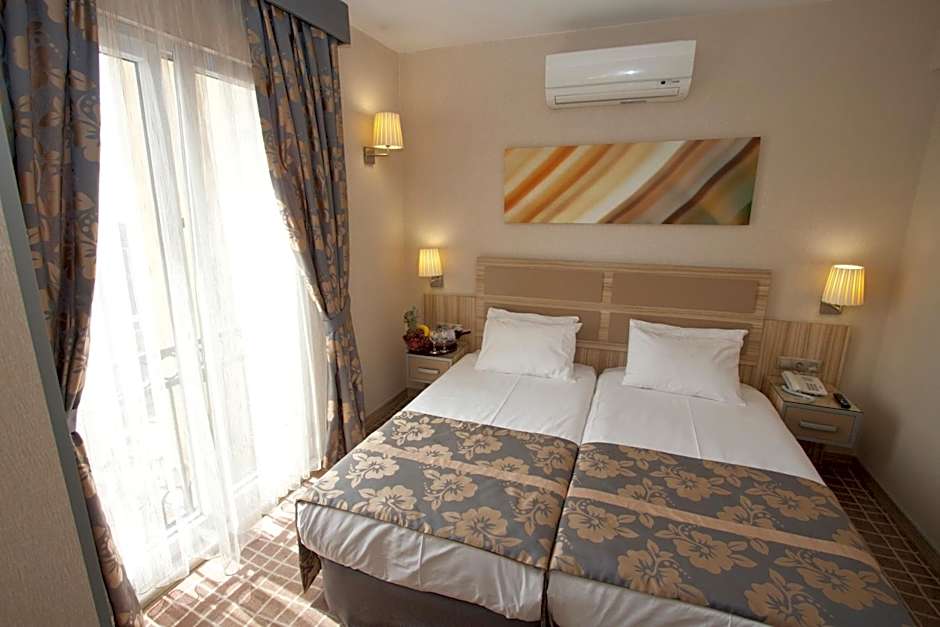 Nanda Hotel