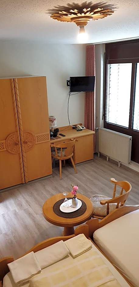 Hotel Restaurant Paelzer-Buwe