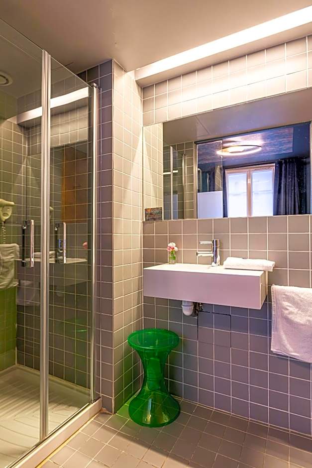 Glasgow Monceau by Patrick Hayat