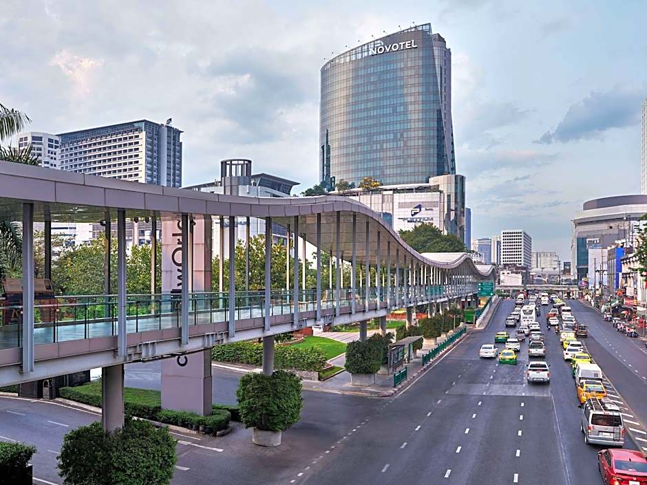 Novotel Bangkok Platinum Hotel