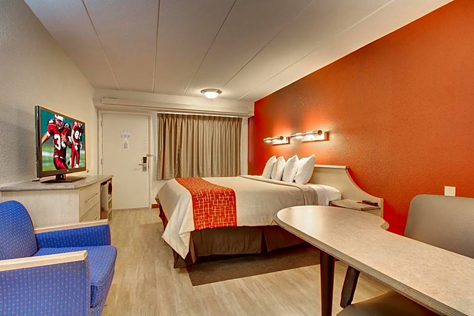  Red Roof Inn St Louis - Westport/ Maryland Heights