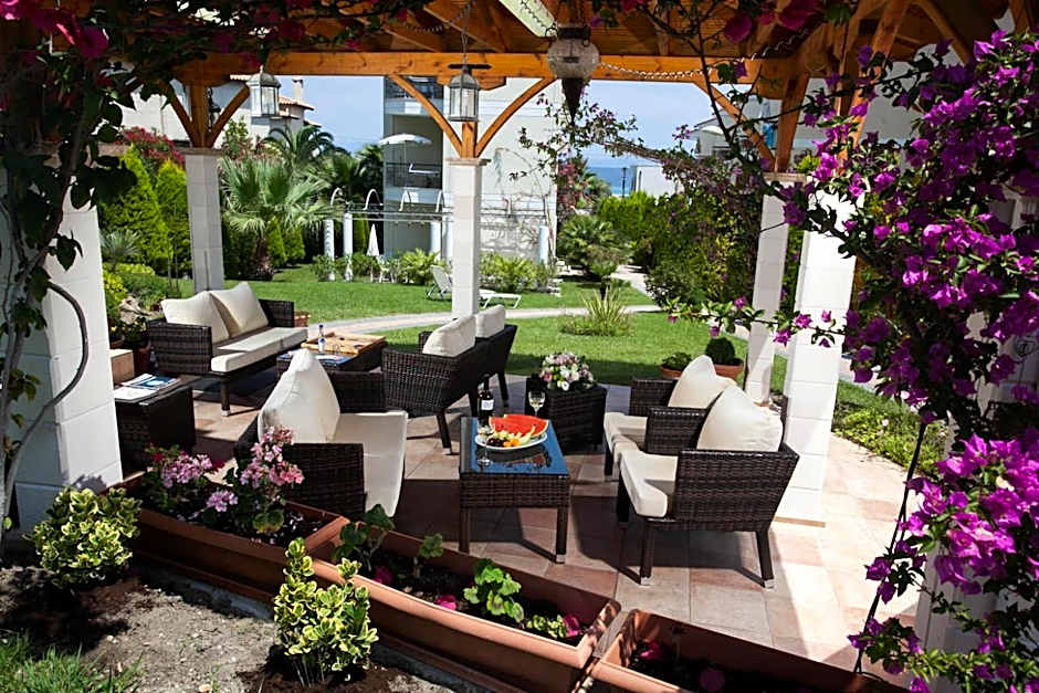 SUN RESIDENCE Exclusive Seaside Suites