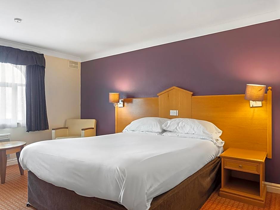 Everglades Hotel Warrington West