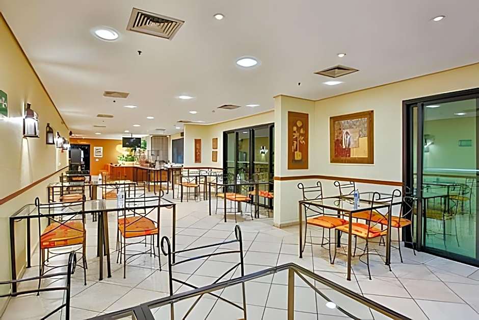 Flat Hotel Rua Americo Brasiliense 2163 Uh1208