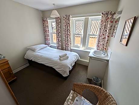 Single Room with Shared Bathroom