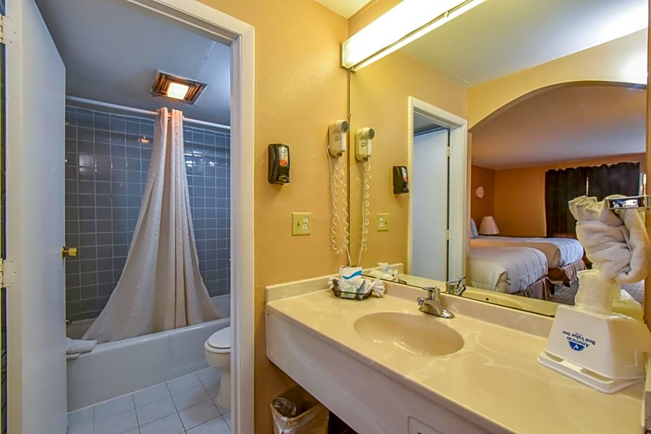 Americas Best Value Inn & Suites Williamstown