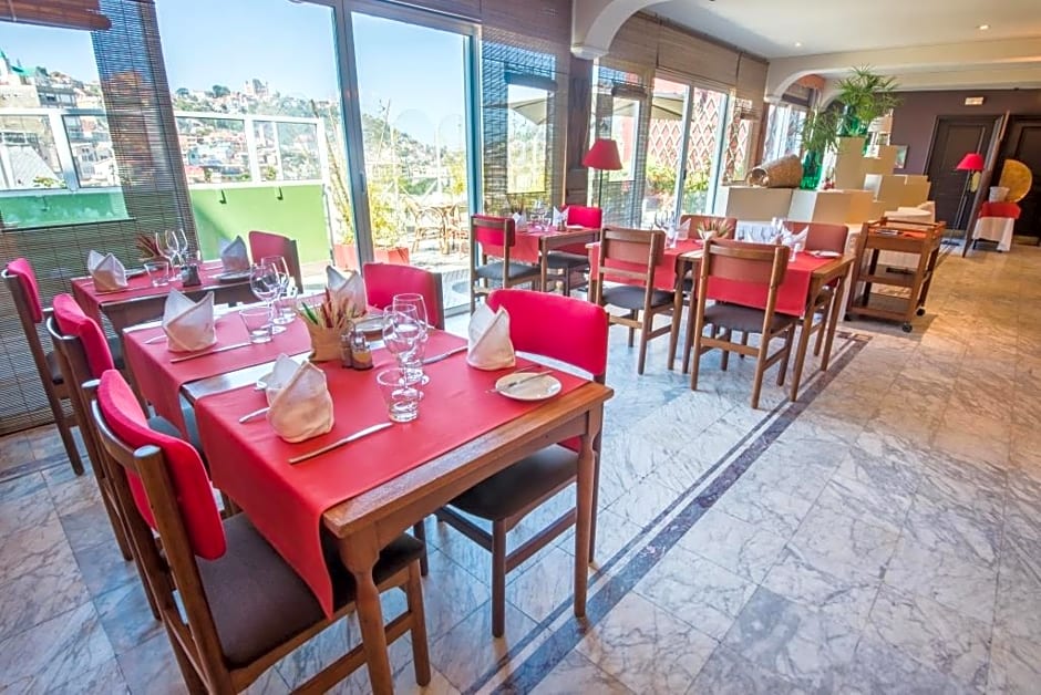 Hotel Colbert Spa & Casino