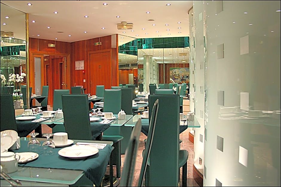 Villa Luxembourg Hotel