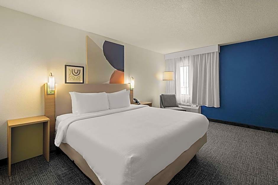 Spark by Hilton Fort Wayne