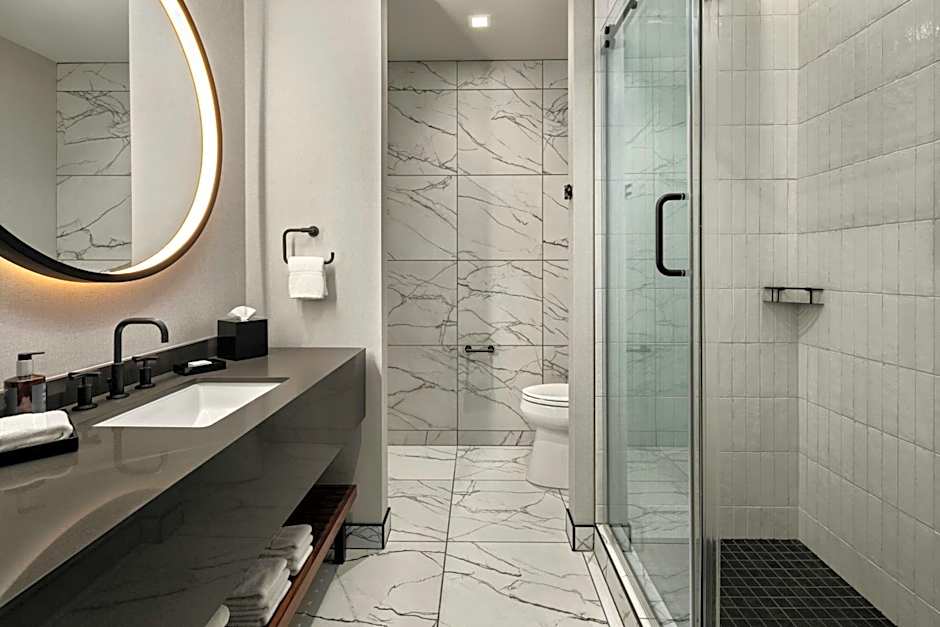 The Trade, Autograph Collection