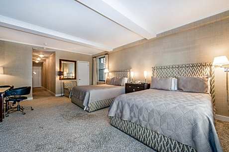 One-Bedroom Suite with Two Queen Beds