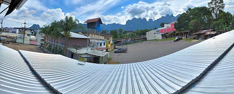 Thongphaphum Place