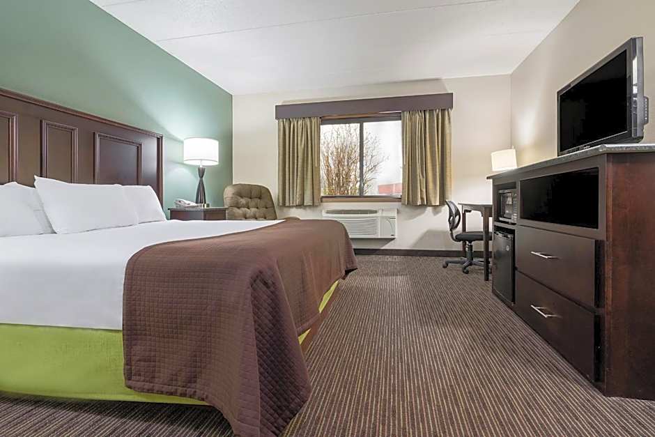 AmericInn by Wyndham West Salem