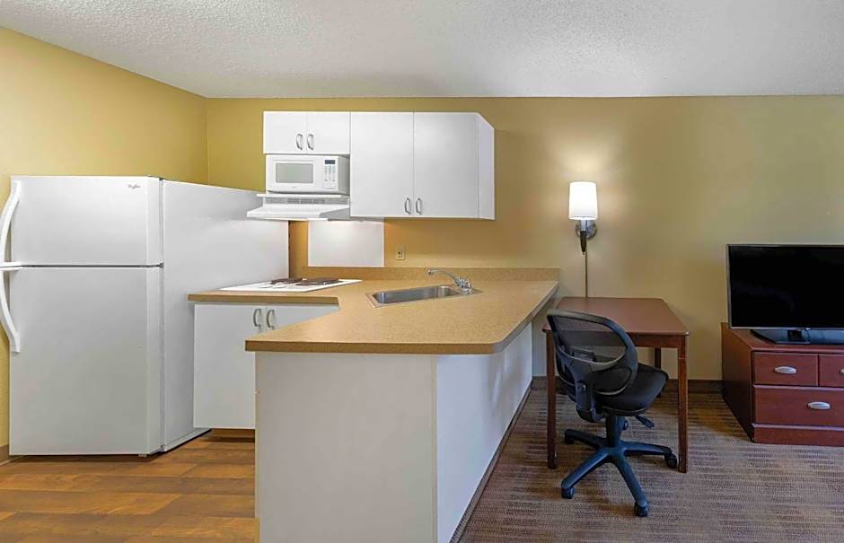 Extended Stay America Suites - Los Angeles - Burbank Airport