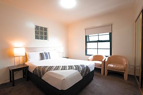 Penthouse Four-Bedroom Apartment