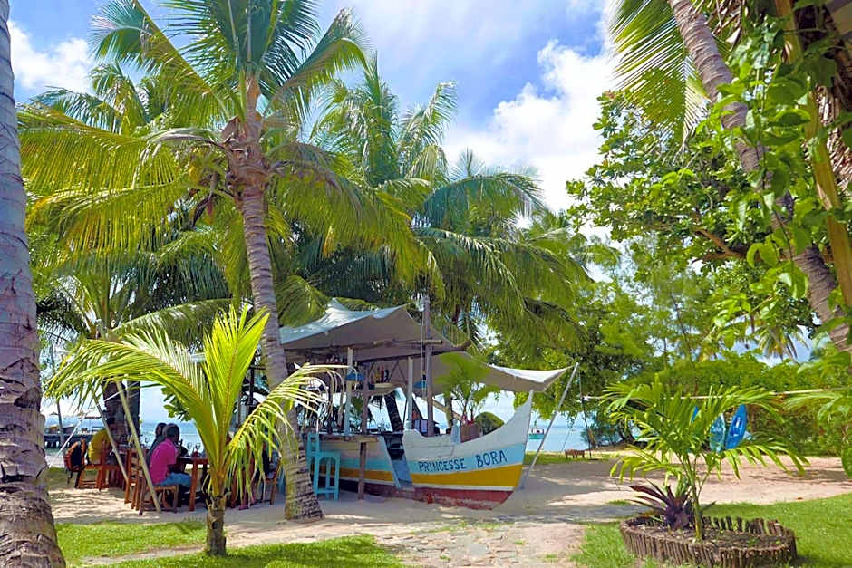 Princesse Bora Lodge & Spa