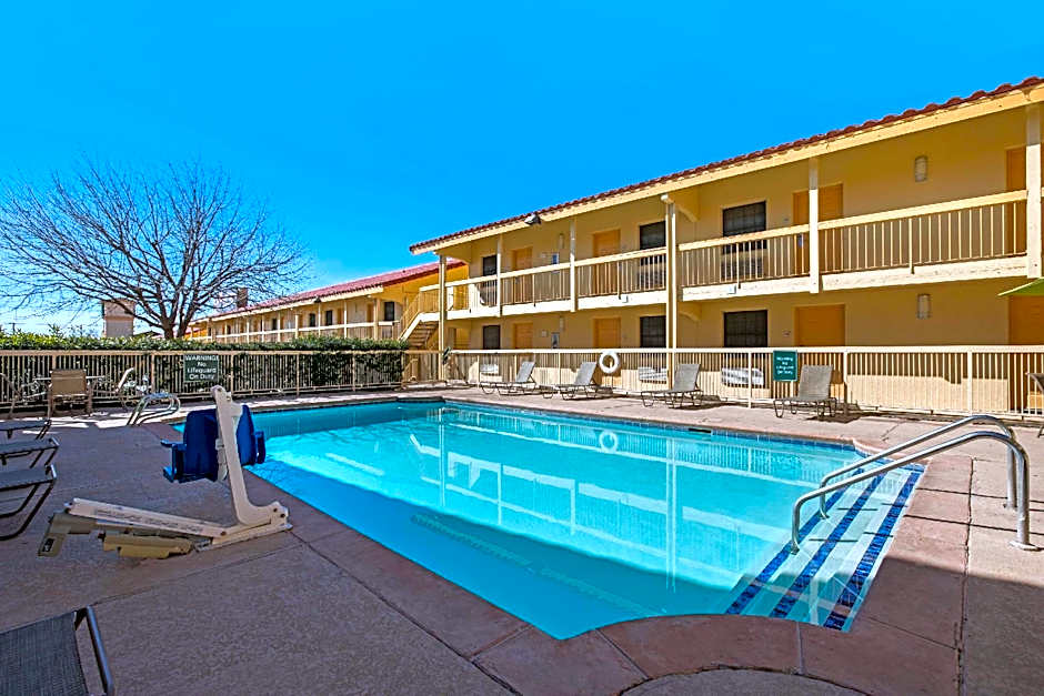 La Quinta Inn & Suites by Wyndham El Paso Lomaland
