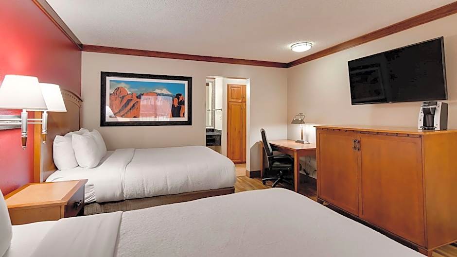Best Western Plus Greenwell Inn