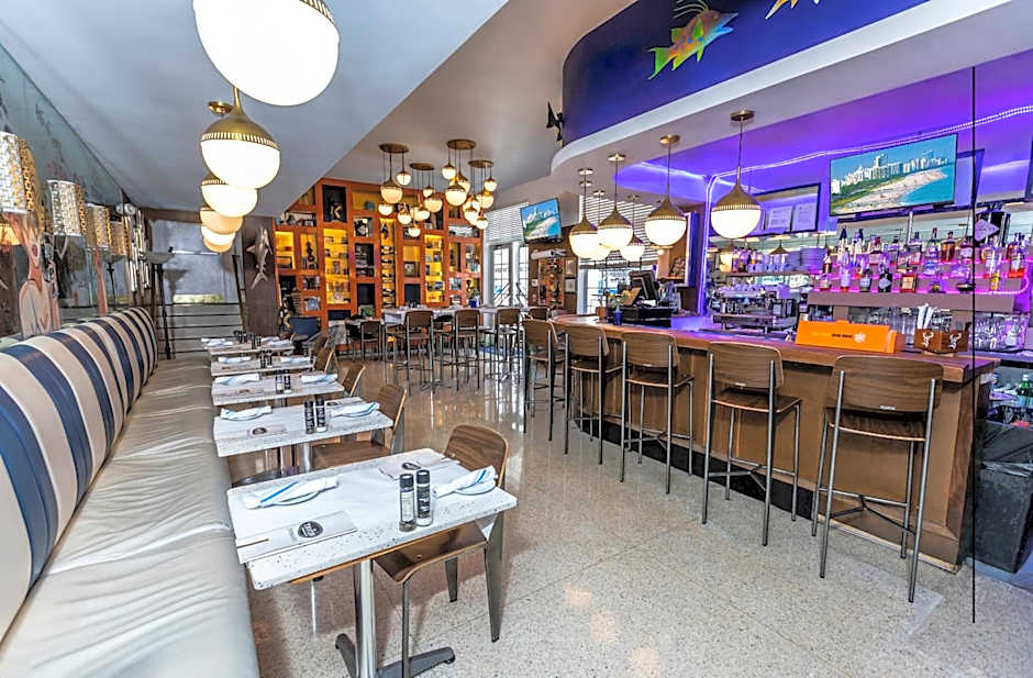 Oceanside Hotel and Suites