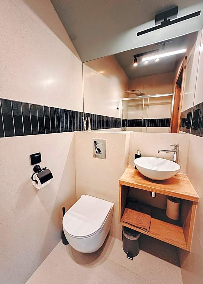 Beztroska Zatoka - ośrodek wypoczynkowy Jacuzzi & Sauna