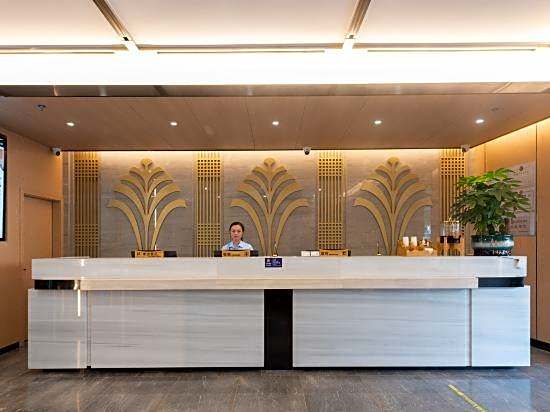 Liangyou Qicheng Hotel (Guangzhou Sanyuanli Branch)