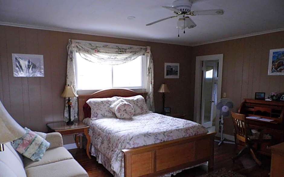 Otter Creek Inn