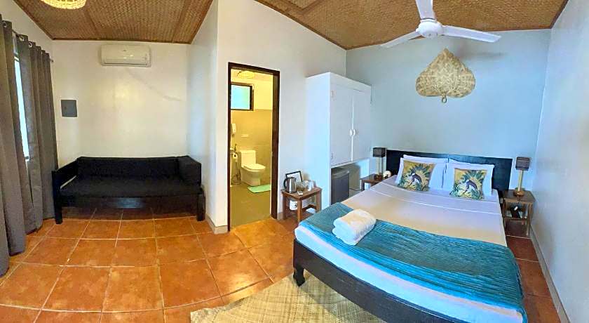 Golden Monkey Beach Hotel