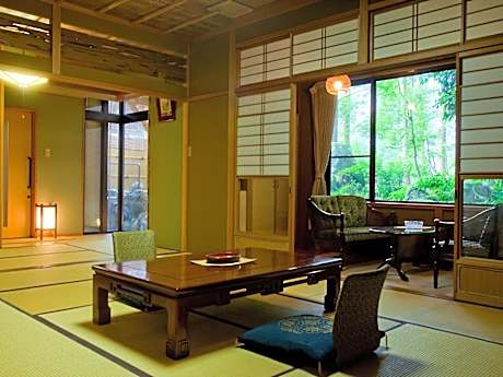 Suite with Garden View