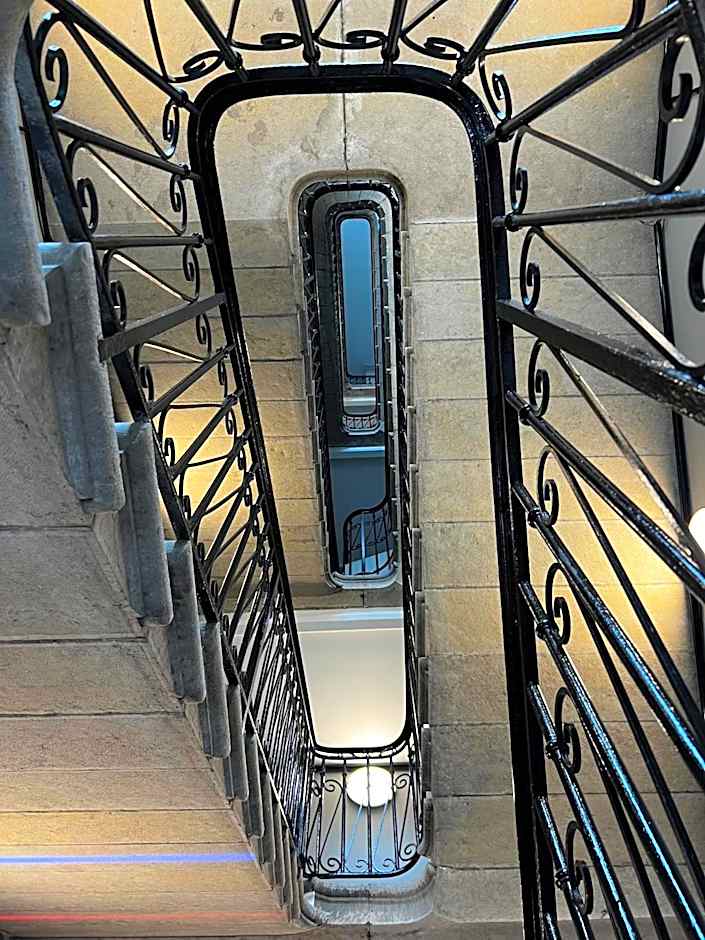 Aloft Dijon