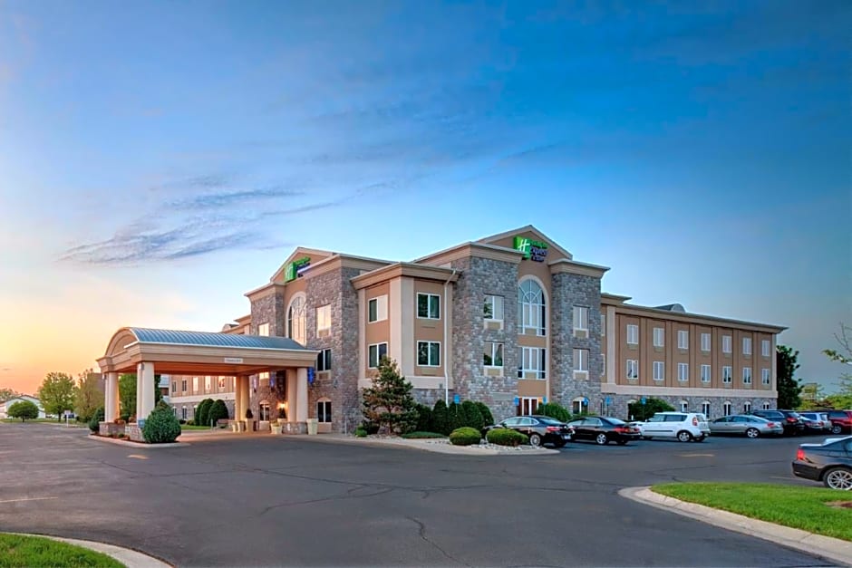 Holiday Inn Express Hotel & Suites Saginaw by IHG