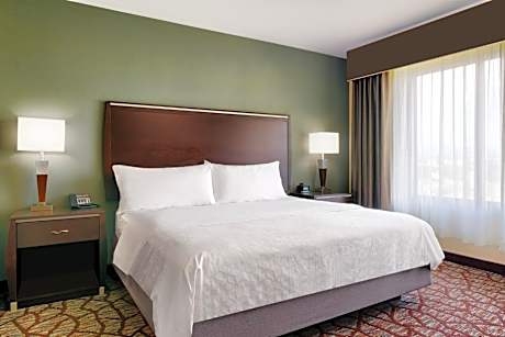 King Suite - Communication Accessible