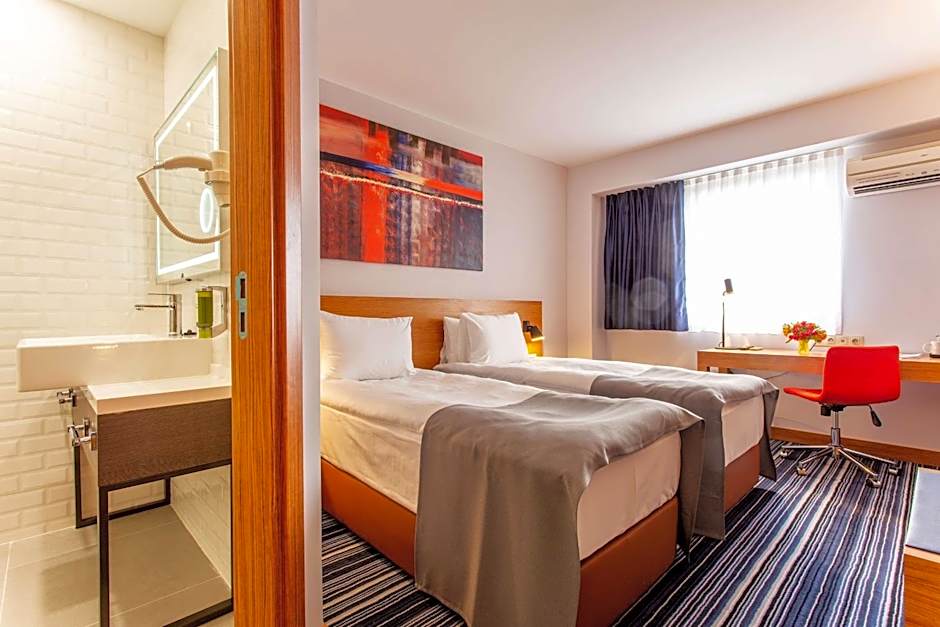 BEST WESTERN TERMINUS HOTEL