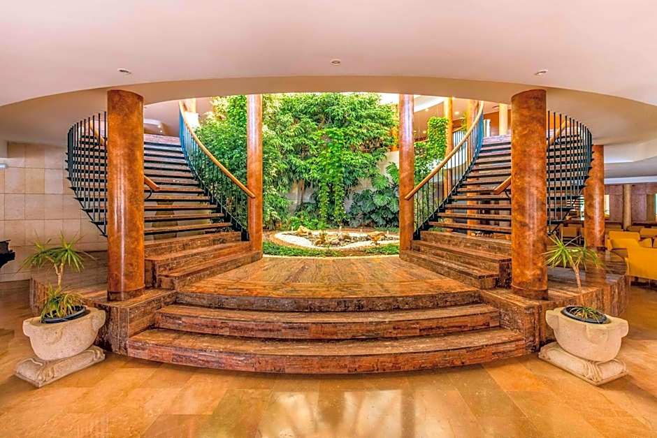 Valentin Grand Park Suite Hotel