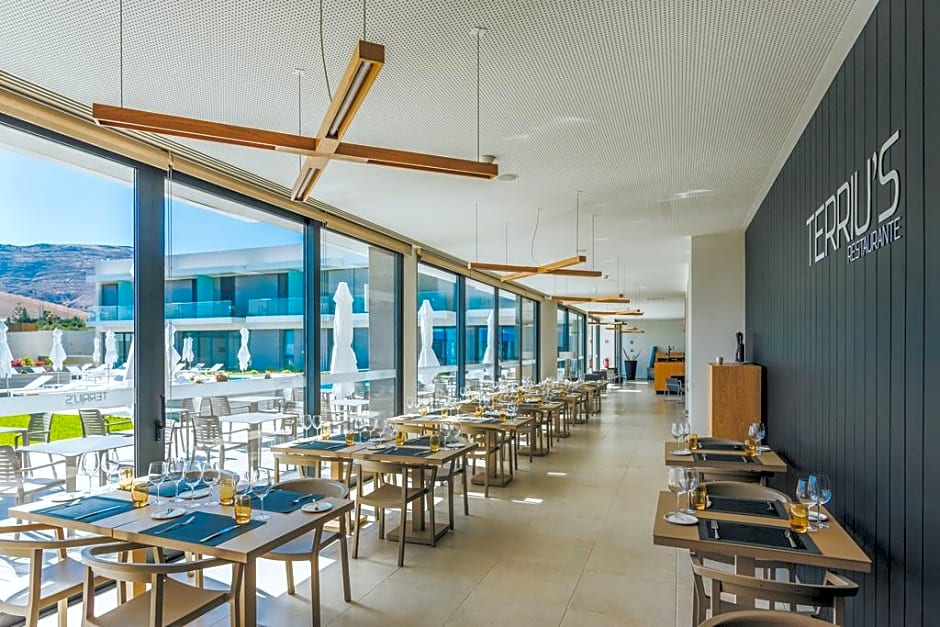 Vila Baleira Village