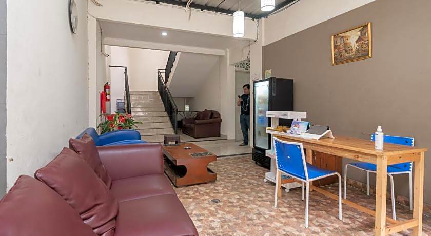 Urbanview Hotel Minongga Pondok Labu by RedDoorz