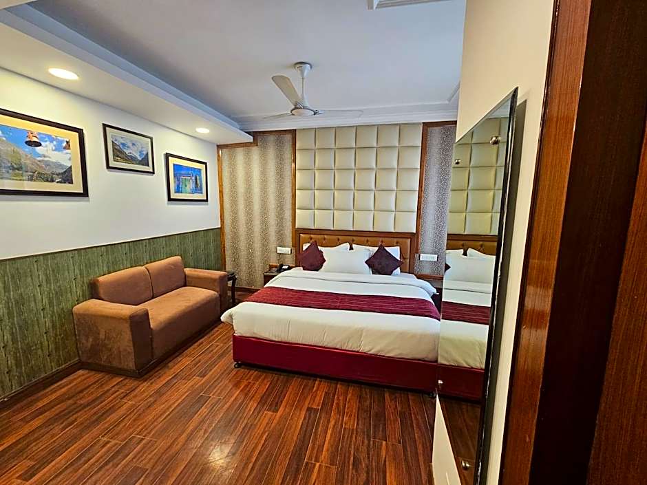Hotel Mayur by RoomsInc