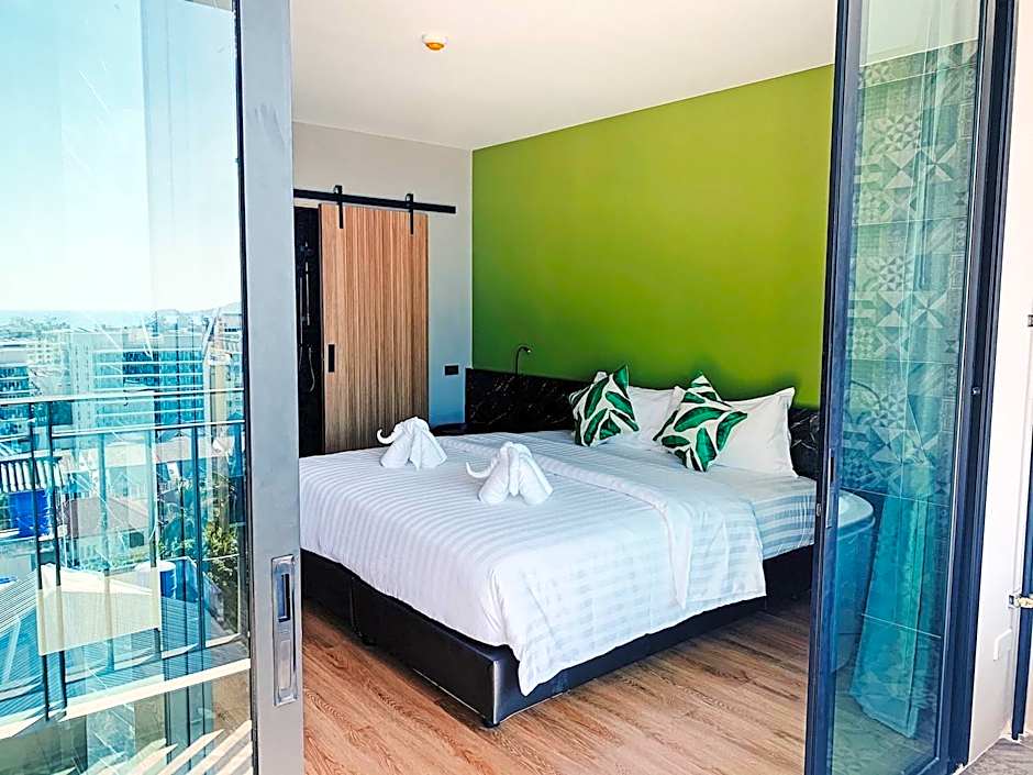 Sky Wave Patong Hotel