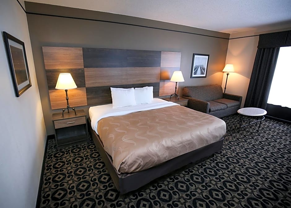 Quality Inn & Suites University