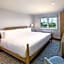 Bay Shores Peninsula Hotel