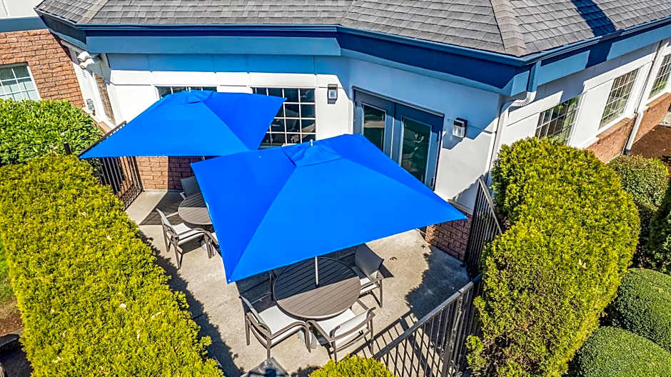 Holiday Inn Express Hotel & Suites Portland - Jantzen Beach By IHG