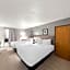 Clarion Inn and Suites Convention Center Kearney