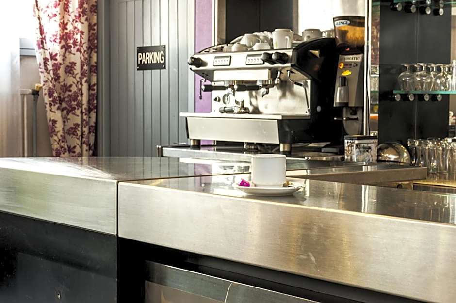 Brit Hotel Cahors - Le Valentr