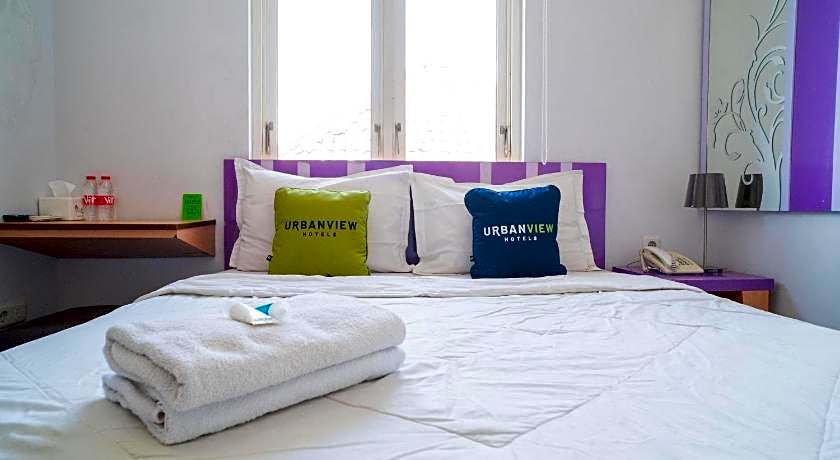 Urbanview Hotel FiFFa Kauman Malang