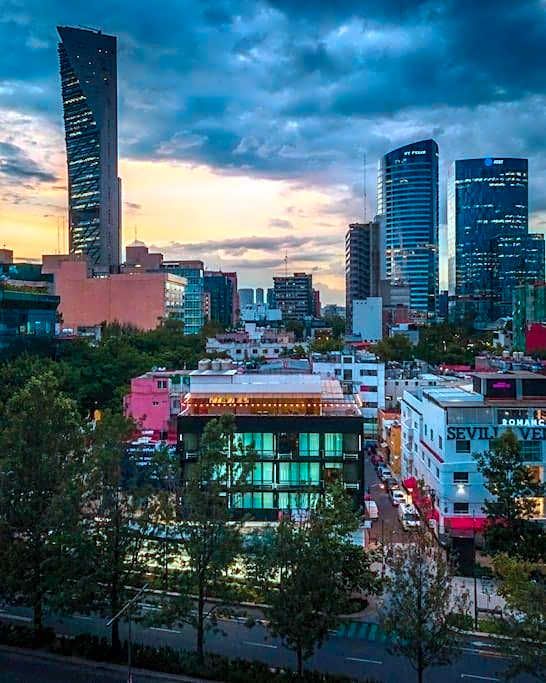 L102 New studio apt 1Bdrm 1bath AC Rooftop