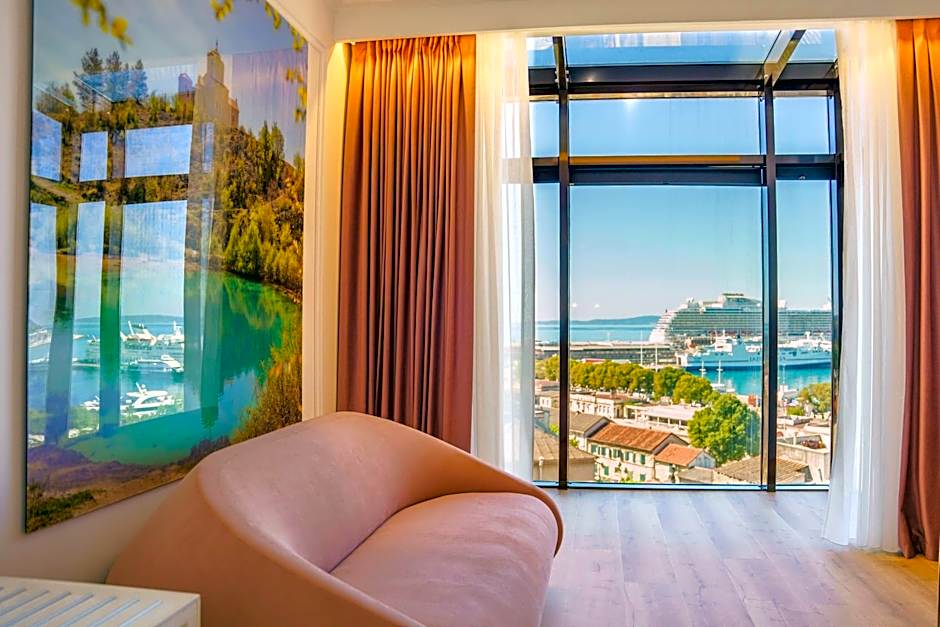 Hotel Luxe