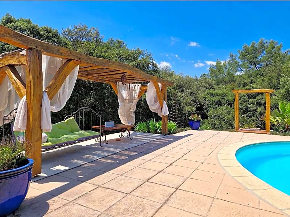 Le Petit Coin de Paradis